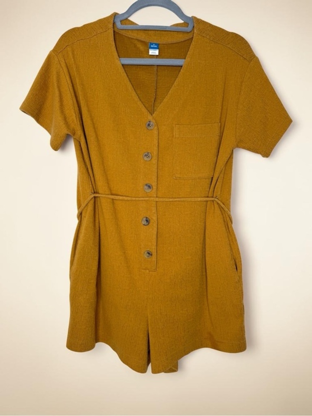 Old Navy Small Petite Textured-Knit Utility Short Sleeve Romper in Stone Castle